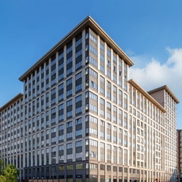 Продажа 2-комн квартиры на вторичном рынке улица Маршала Шапошникова