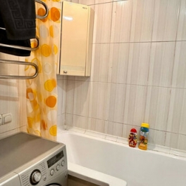 Продажа 4-комн квартиры на вторичном рынке ул Оборонная,  д. 2