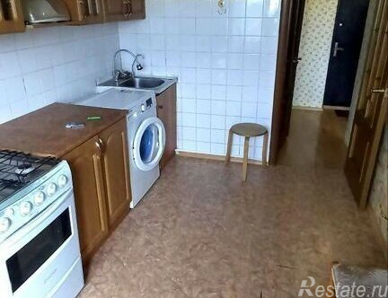 Продажа 2-комн квартиры на вторичном рынке улица Бутлерова,  д. 38 к3