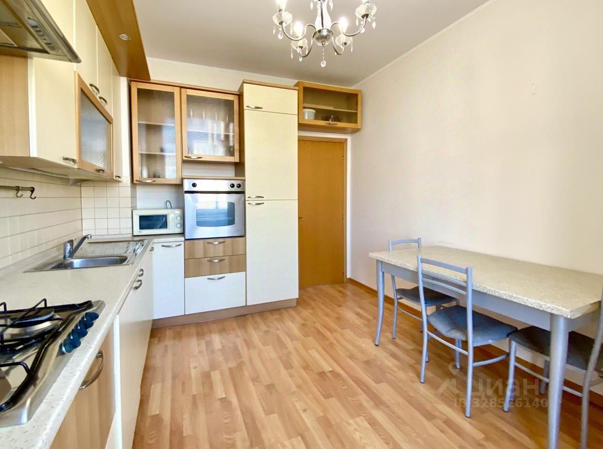 Продажа 2-комн квартиры на вторичном рынке Фрунзенская набережная,  д. 48