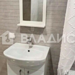 Продажа 2-комн квартиры на вторичном рынке Республиканская улица,  д. 24 к1