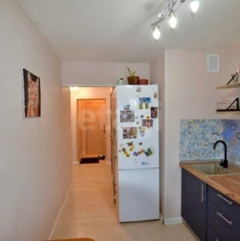 Продажа 2-комн квартиры на вторичном рынке улица Орджоникидзе,  д. 59