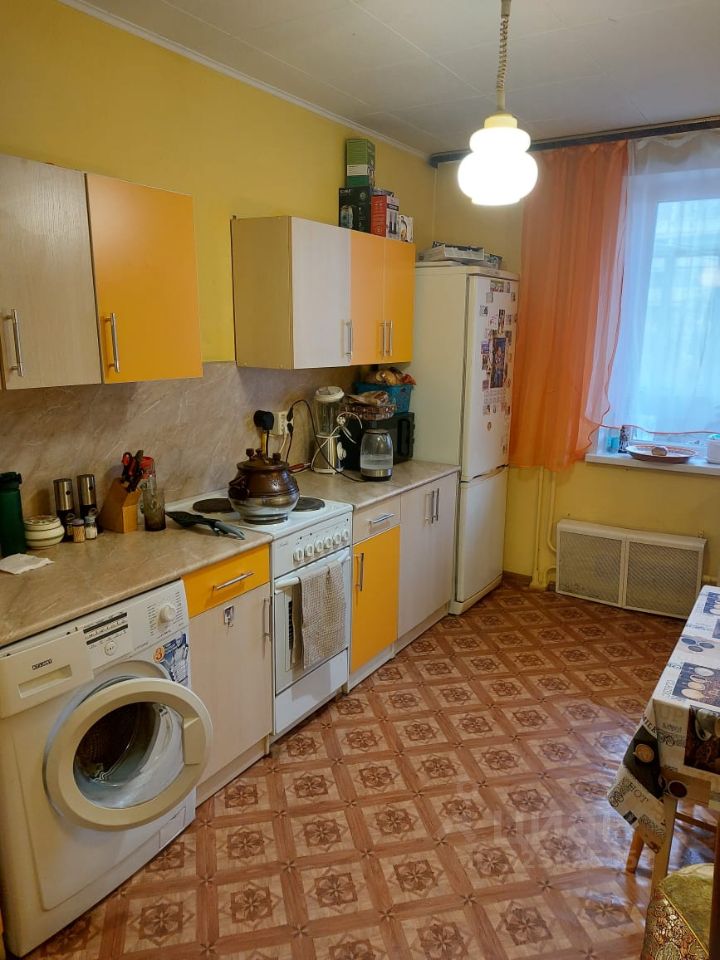 Продажа 1-комн квартиры на вторичном рынке Сходня мкр, тупик 2-й Мичуринский, 8