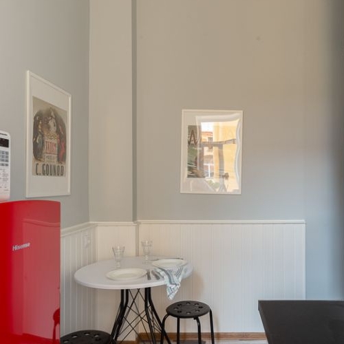 2-комн квартира Моховая улица, 42