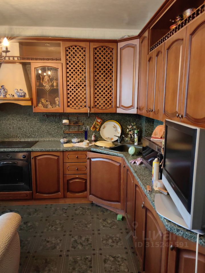Продажа 3-комн квартиры на вторичном рынке Коломна, улица Ленина, 69