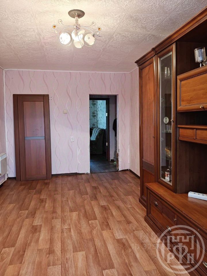 Продажа 3-комн квартиры на вторичном рынке Поселок починок, улица Леншоссе, 27