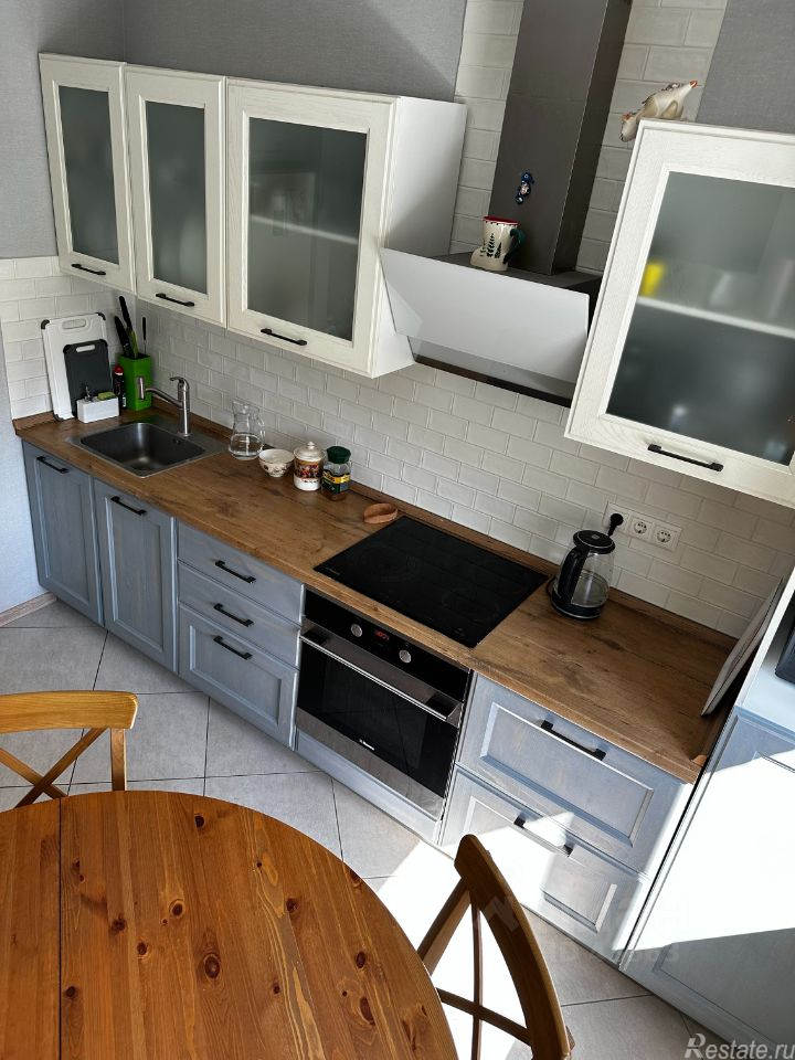 Продажа 3-комн квартиры на вторичном рынке Железнодорожный г, Автозаводская ул,  д. 3