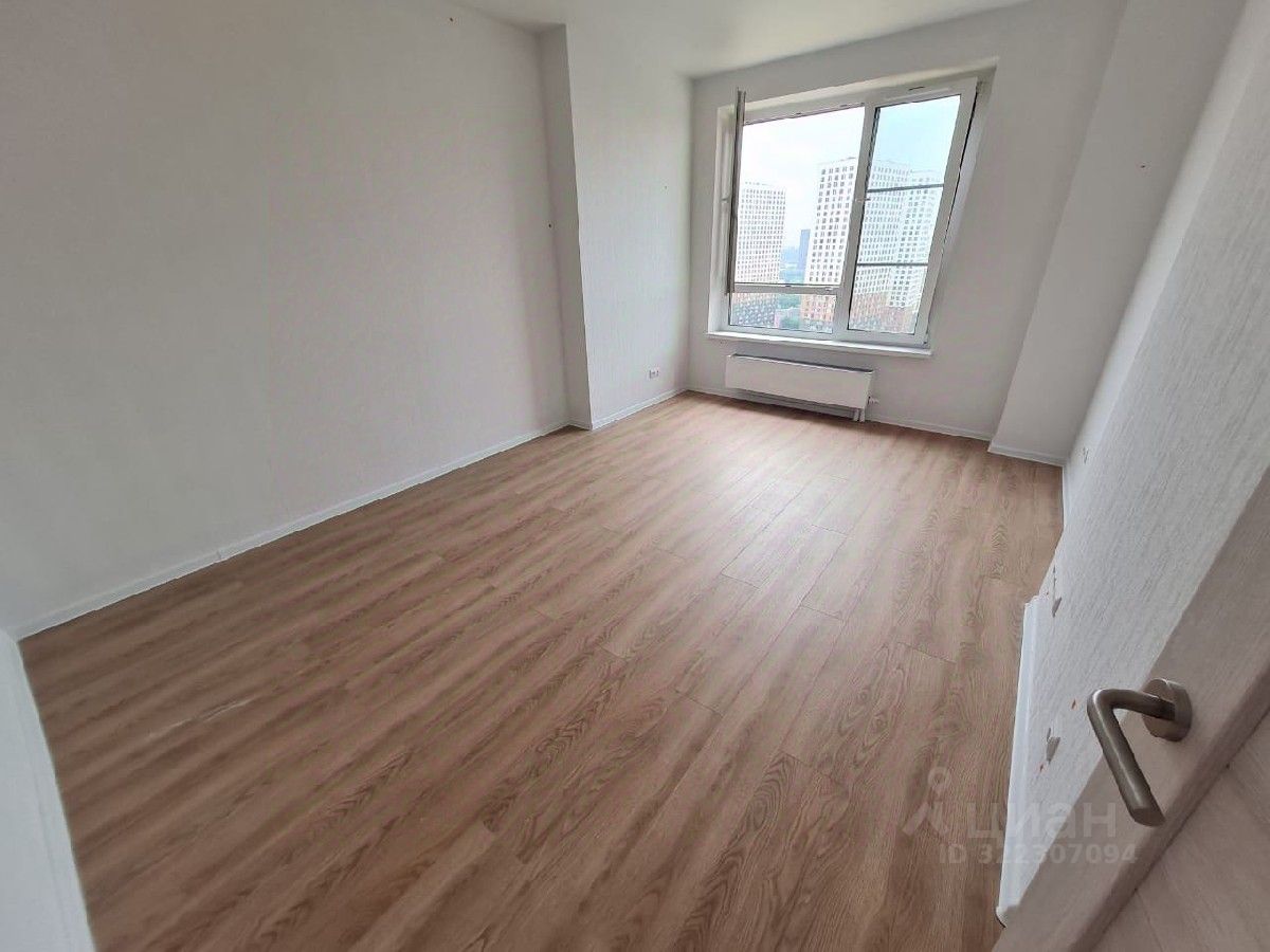 Продажа 3-комн квартиры на вторичном рынке Очаковское шоссе, 7