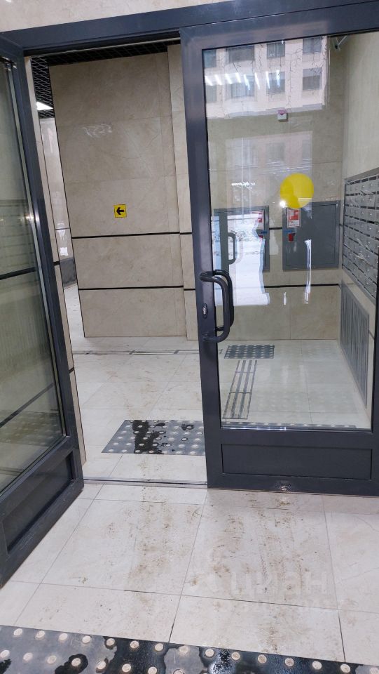 Продажа 1-комн квартиры на вторичном рынке Малая Бухарестская улица, 12