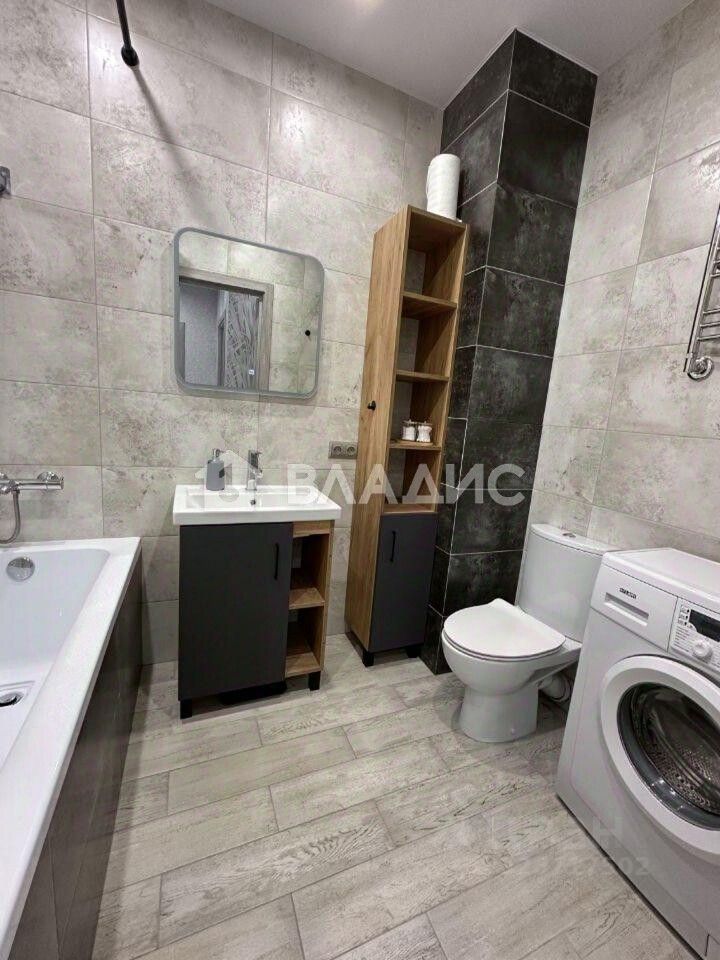 Продажа 1-комн квартиры на вторичном рынке Центральный мкр, улица Кирова, 17к1