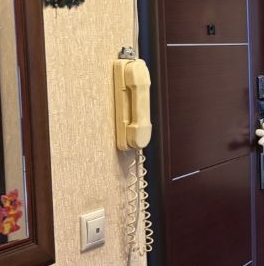 Продажа 2-комн квартиры на вторичном рынке улица Авиаторов, 12