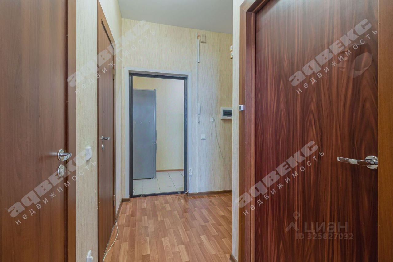 Продажа 1-комн квартиры на вторичном рынке Петергоф, улица Парковая, 20к3с4