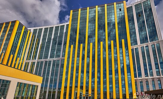 Продажа 4-комн квартиры на вторичном рынке ул Широкая,  д. 30