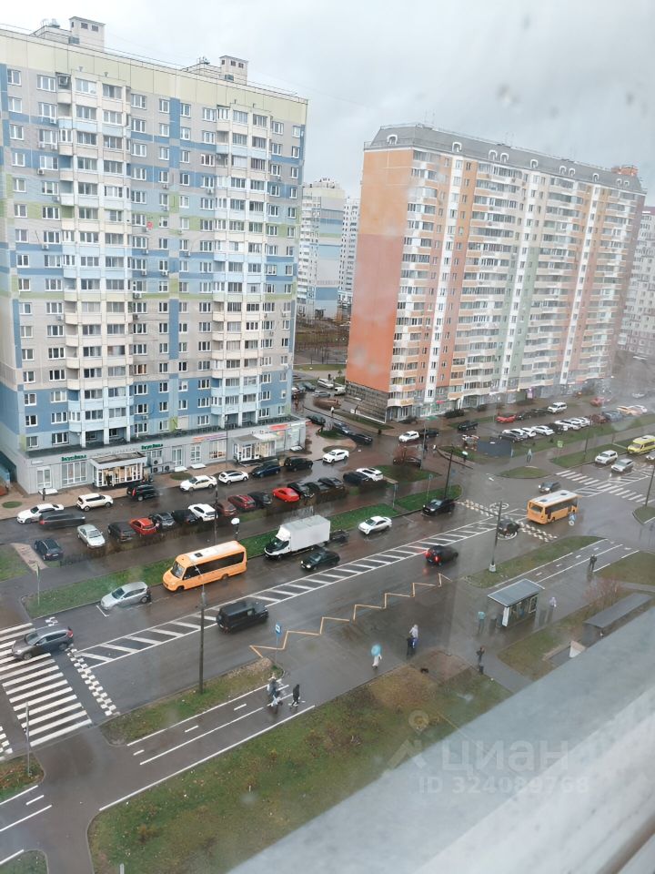 Аренда 2-комн квартиры на вторичном рынке проспект Нововатутинский, 8