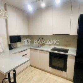 Продажа 2-комн квартиры на вторичном рынке Череповецкая улица