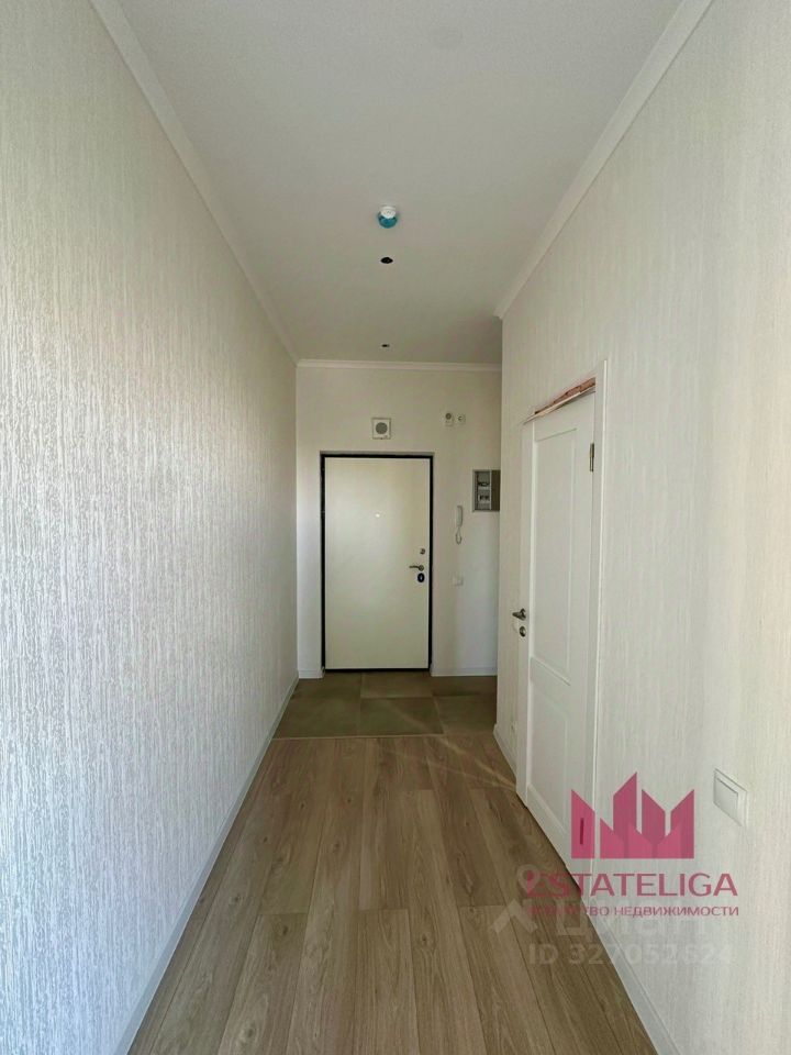 Продажа 2-комн квартиры на вторичном рынке улица Берзарина, 32