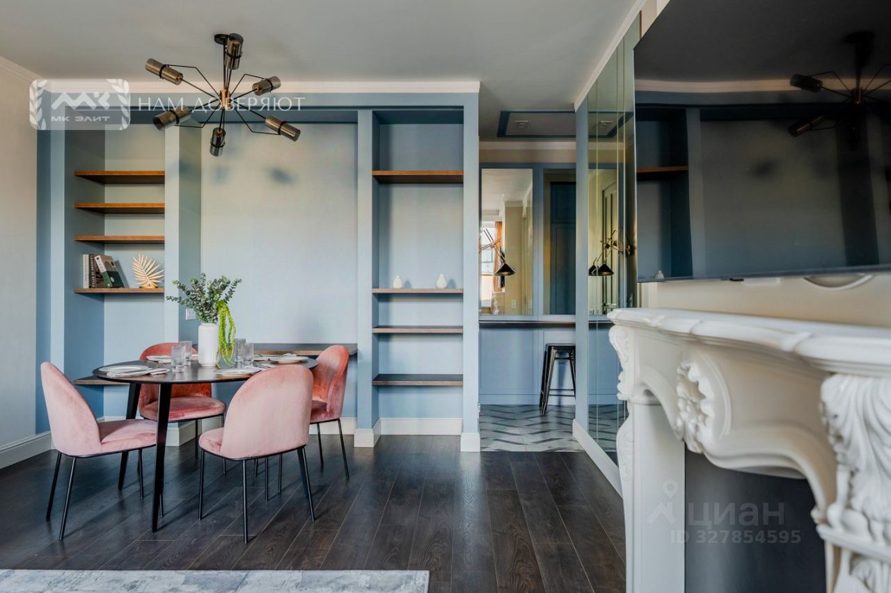 Продажа 2-комн квартиры на вторичном рынке Гатчинская улица, 12