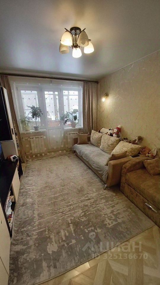 Продажа 2-комн квартиры на вторичном рынке Чехов, улица Гагарина, 49