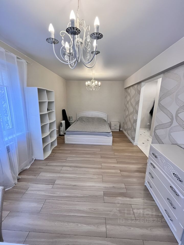 Продажа 1-комн квартиры на вторичном рынке улица Карпинского, 23К2