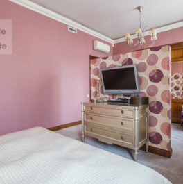 Продажа 5-комн квартиры на вторичном рынке Октябрьский переулок,  д. 5