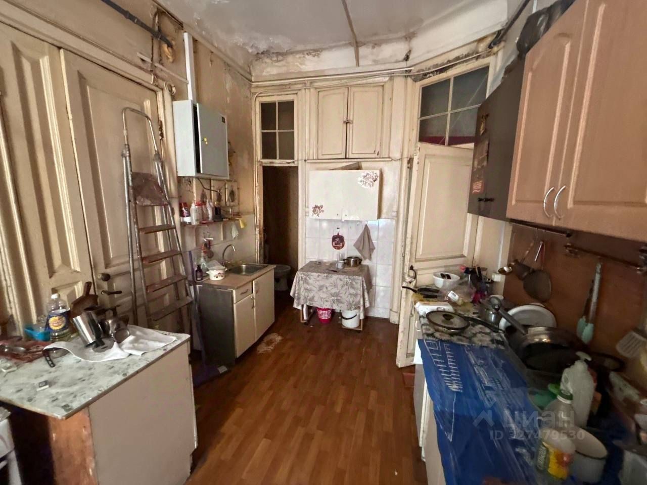 Продажа 6-комн квартиры на вторичном рынке Каменноостровский проспект, 54/31
