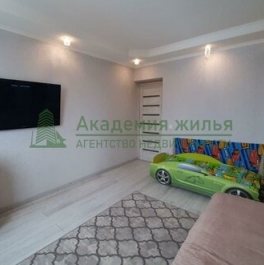 Продажа 3-комн квартиры на вторичном рынке Южный, ул Курыжова,  д. 24