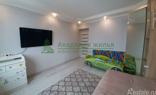 Продажа 3-комн квартиры на вторичном рынке Южный, ул Курыжова,  д. 24