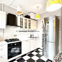 Продажа 2-комн квартиры на вторичном рынке ул Дубки,  д. 4А