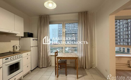 Продажа 2-комн квартиры на вторичном рынке Саларьевская ул,  д. 14 к2