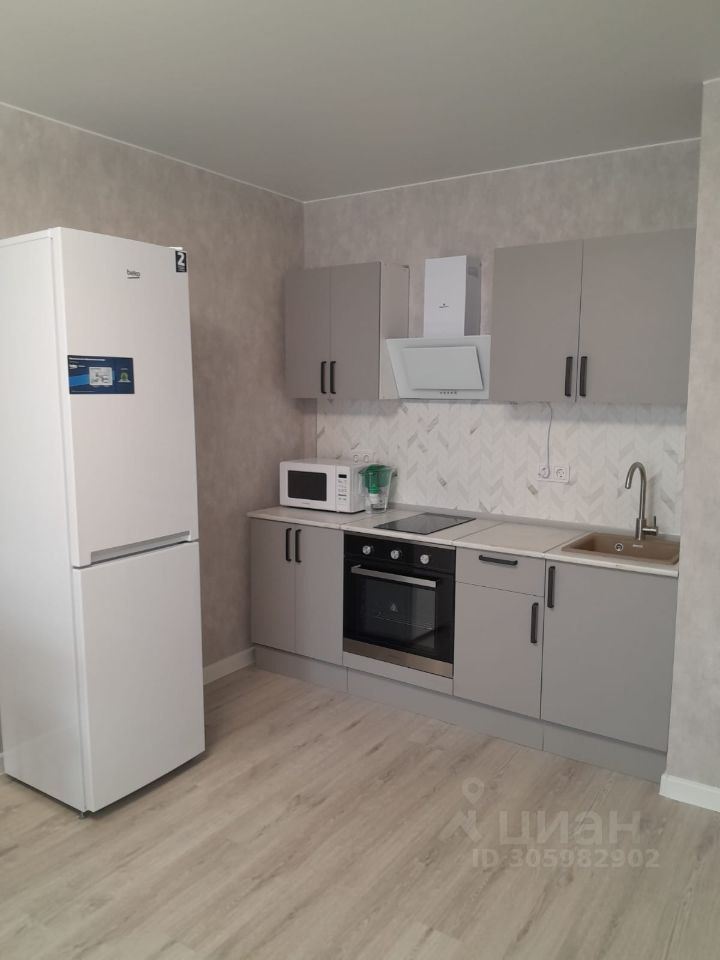 Аренда 1-комн квартиры на вторичном рынке Мурино, проспект Авиаторов Балтики, 25