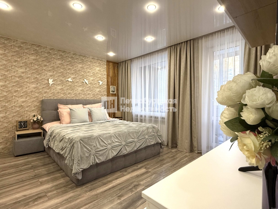 Продажа 2-комн квартиры на вторичном рынке ул Купчинская,  д. 2