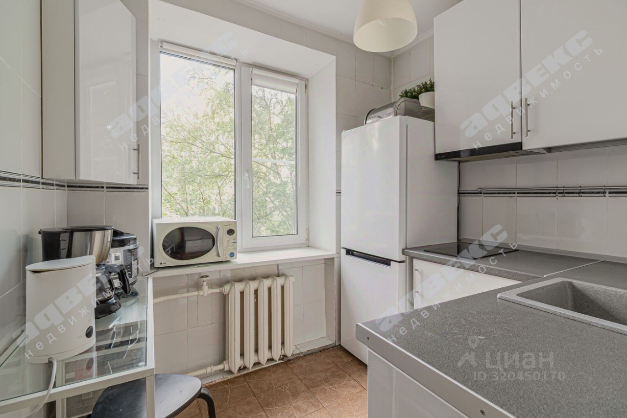 Продажа 2-комн квартиры на вторичном рынке Дибуновская улица, 59