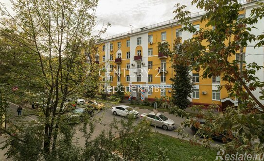 Продажа 1-комн квартиры на вторичном рынке Красная горка, Комсомольская улица,  д. 9