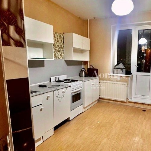 1-комн квартира улица Дмитрия Устинова, 6