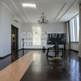 Продажа 3-комн квартиры на вторичном рынке Мосфильмовская улица,  д. 8