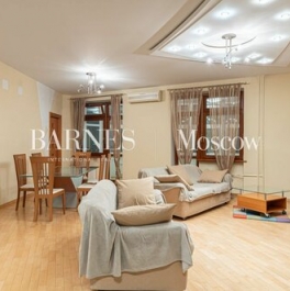Продажа 3-комн квартиры на вторичном рынке пр-кт Маршала Жукова,  д. 58,  к. 1