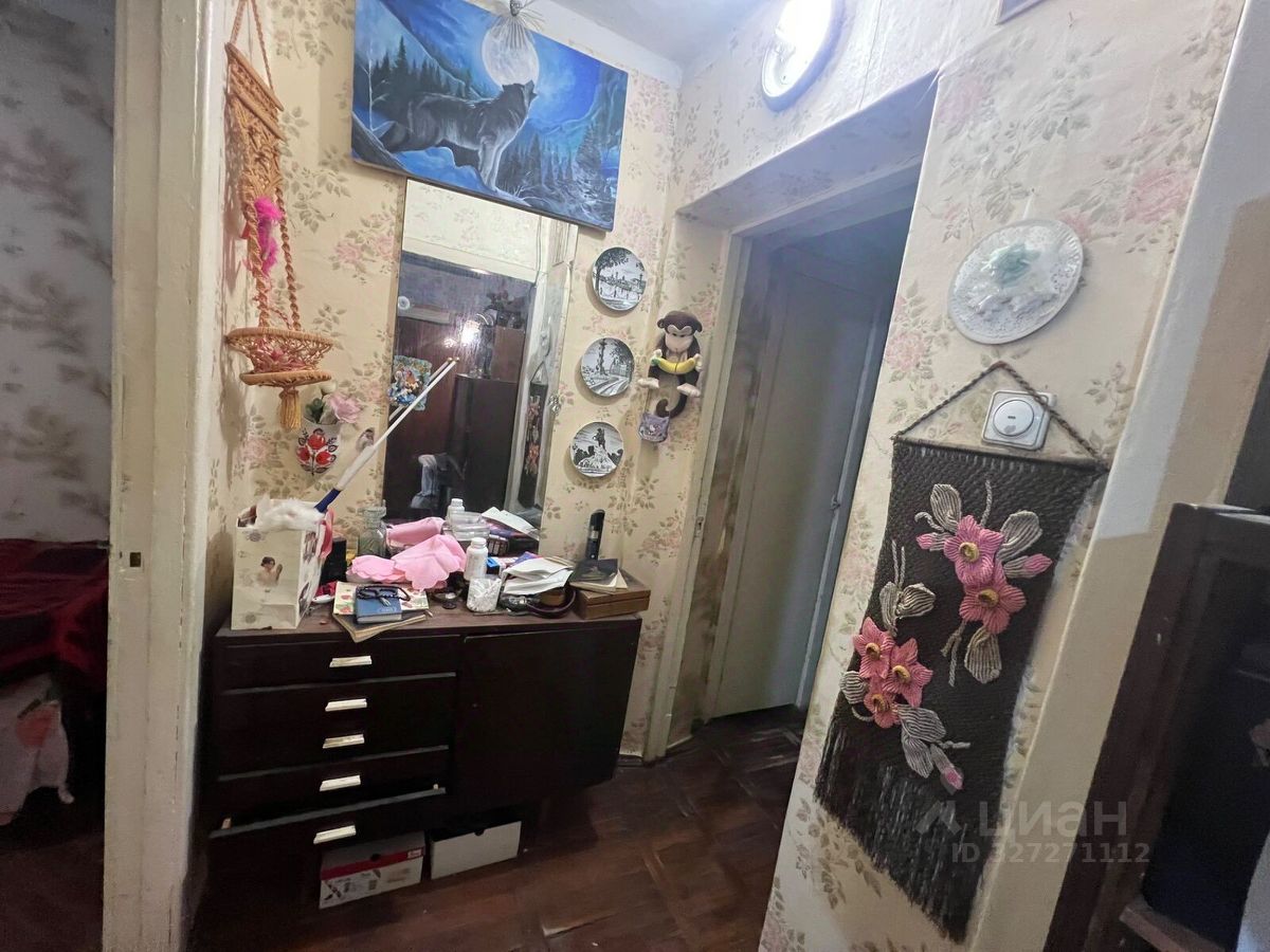 Продажа 3-комн квартиры на вторичном рынке Омская улица, 15