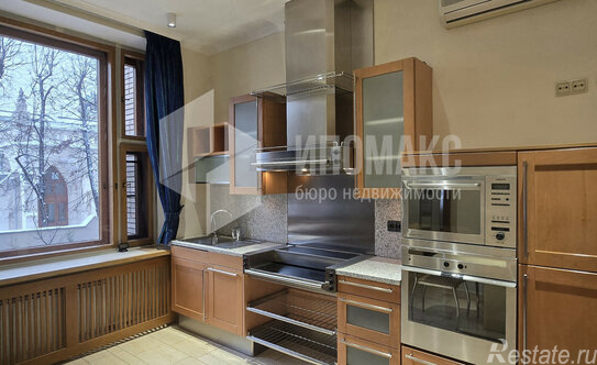 Продажа 2-комн квартиры на вторичном рынке улица Спиридоновка