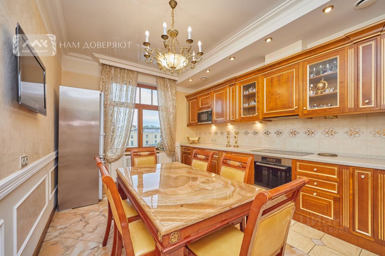 Продажа 3-комн квартиры на вторичном рынке 9-я Советская улица, 5