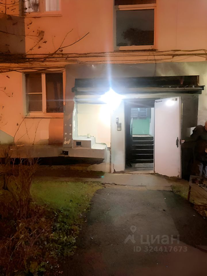 Продажа 2-комн квартиры на вторичном рынке Звенигород, улица Чехова, 44