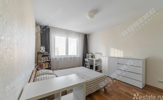 Продажа 1-комн квартиры на вторичном рынке ул Корнея Чуковского,  д. 7,  к. 1