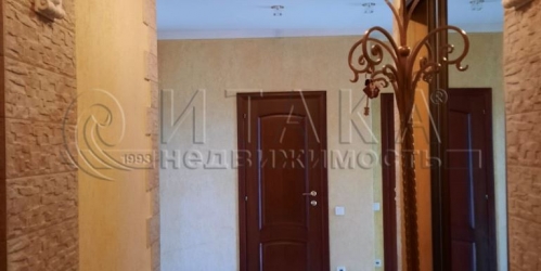 2-комн квартира Конституции,  д. 1,  к. 2