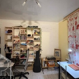 Продажа 1-комн квартиры на вторичном рынке Сходня, ул Лесная,  д. 6