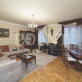 Продажа 4-комн квартиры на вторичном рынке улица Гарибальди