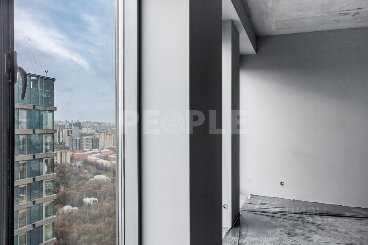 Продажа 4-комн квартиры на вторичном рынке Севастопольский проспект, 22А