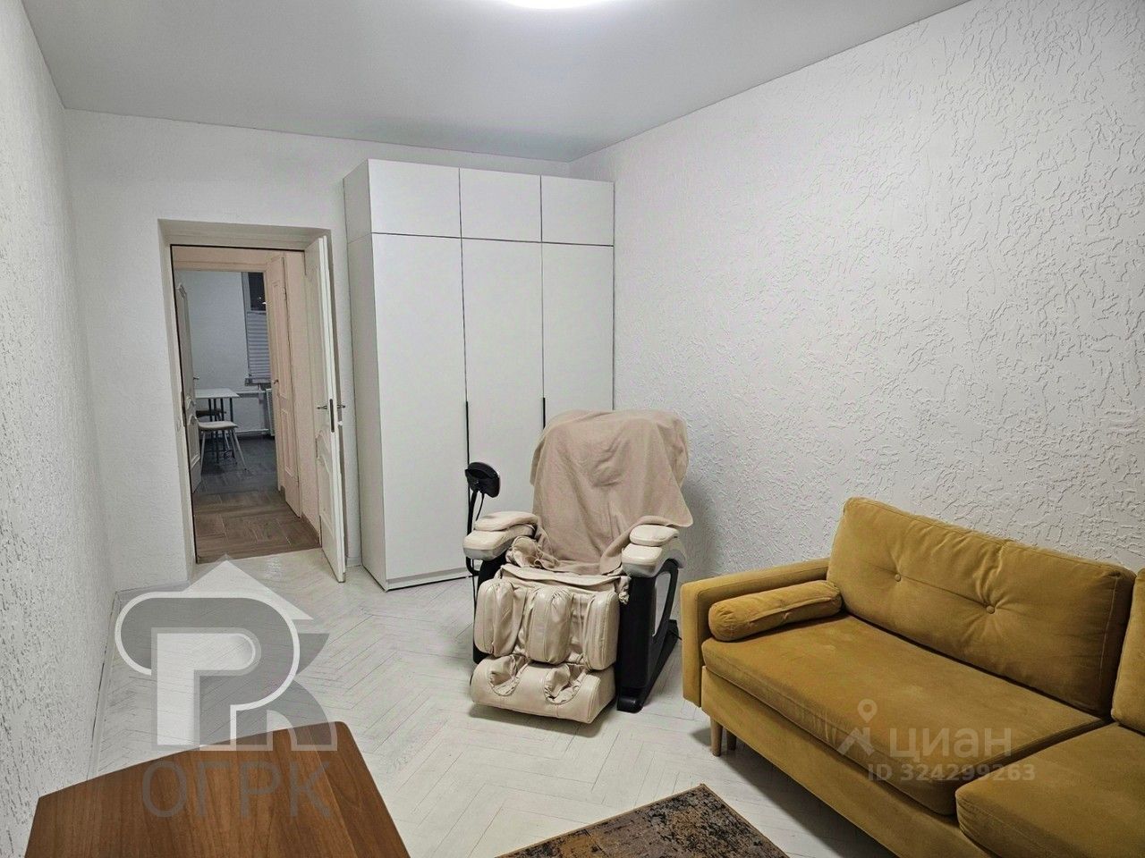 Продажа 2-комн квартиры на вторичном рынке Угловой переулок, 2