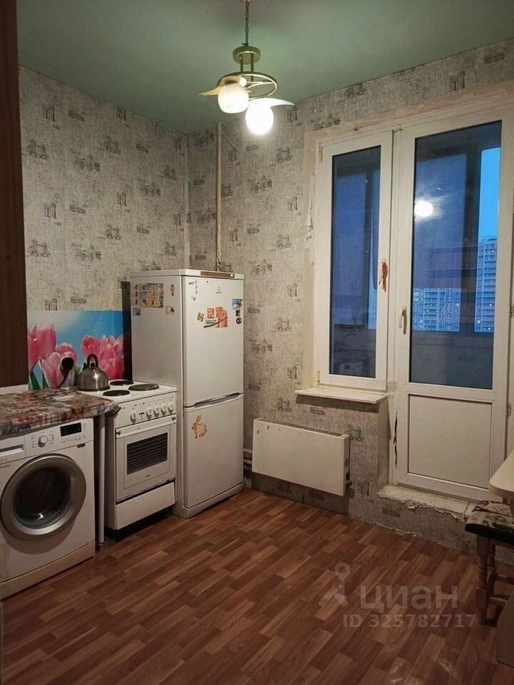 Продажа 1-комн квартиры на вторичном рынке Подольск, улица 43-й Армии, 15