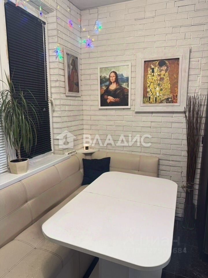 Продажа 1-комн квартиры на вторичном рынке улица Маршала Катукова, 25К1