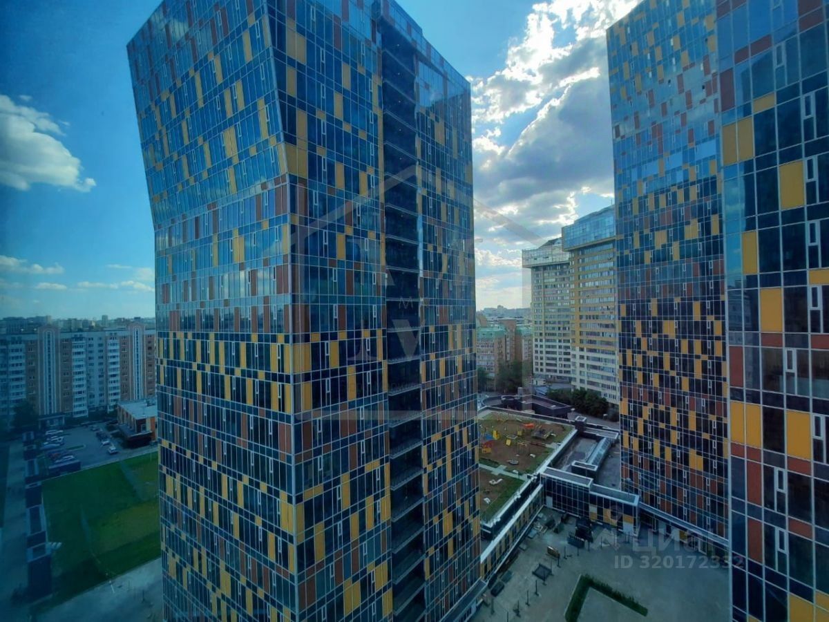Продажа 4-комн квартиры на вторичном рынке Мытная улица, 40к1