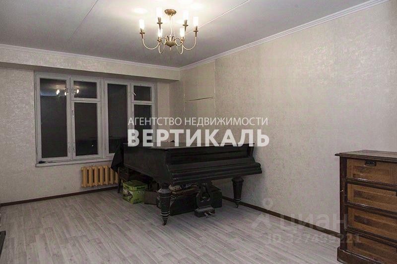 Аренда 3-комн квартиры на вторичном рынке Судостроительная улица, 14/16